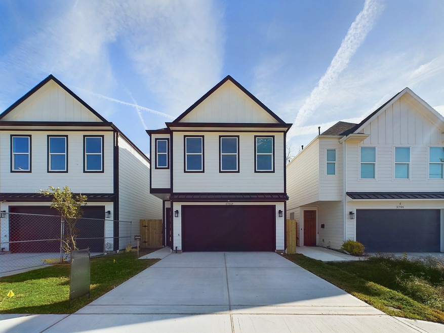 5706 Balbo St unit I, Houston, TX 77091 - photo 1