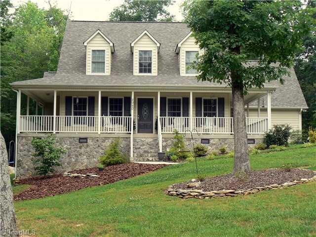 2940 Hickory Dr, Asheboro, NC 27205 - photo 1