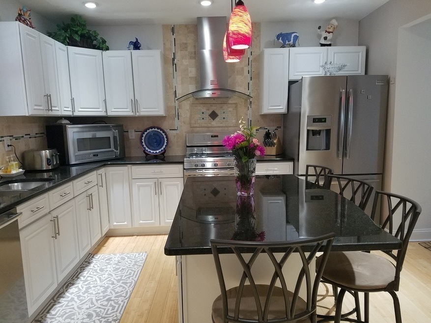 46 Benefit St, Worcester, MA 01610 - photo 1