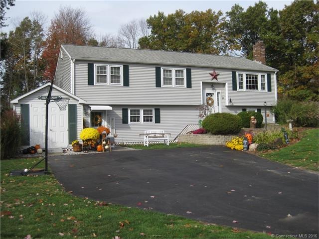 Welcome Home!  - 11 Jacqueline Circle - Numerous r