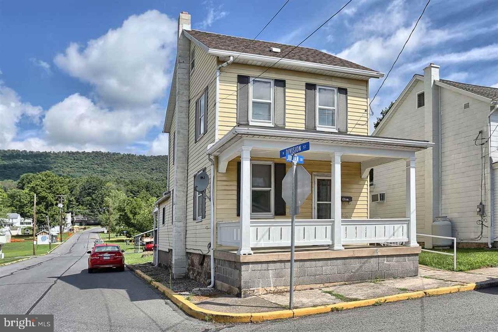 439 Julian St, Williamstown, PA 17098 - photo 1