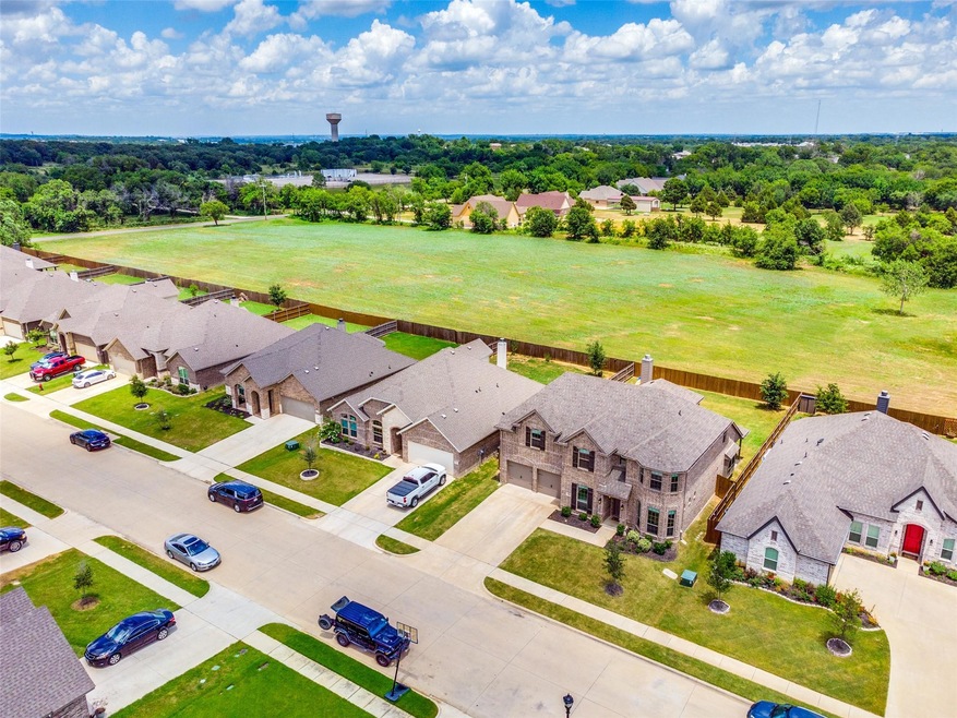 120 Independence Dr, Joshua, TX 76058 - photo 1