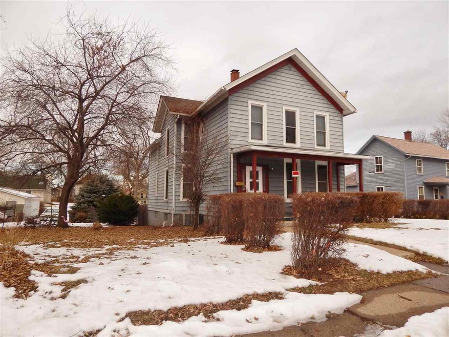 1114 E 13th St, Davenport, IA 52803 - photo 1