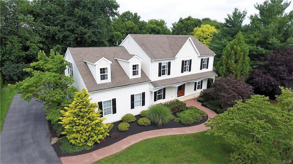 2080 Clarendon Dr, Easton, PA 18040 - photo 1