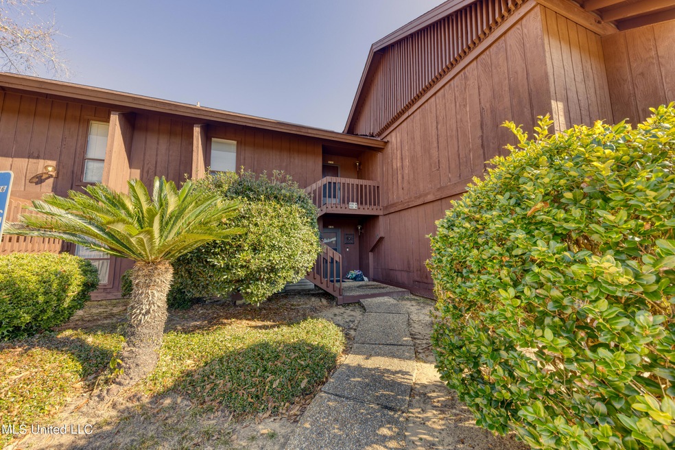 236HMolokaiVillage-7