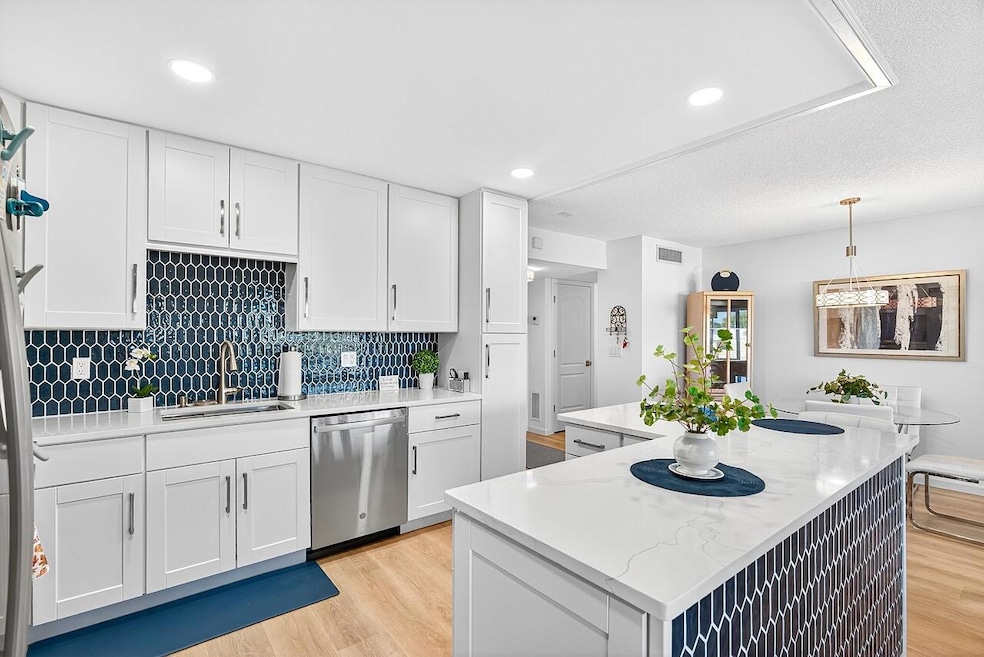 1800 SE Saint Lucie Blvd unit 7-307, Stuart, FL 34996 - photo 1