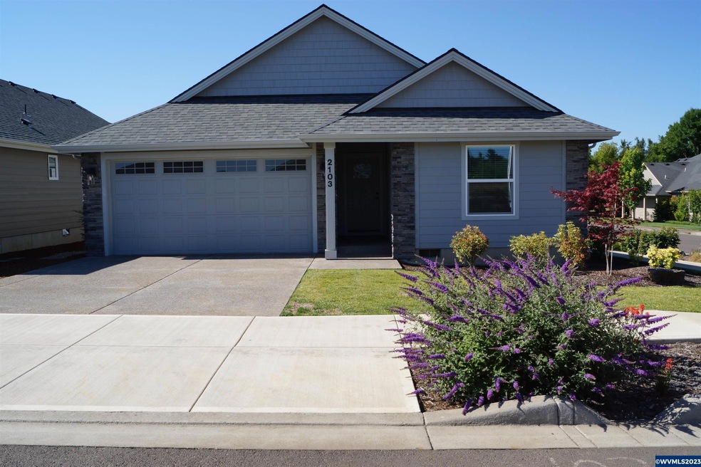 2103 SE Academy St, Dallas, OR 97338 - photo 1