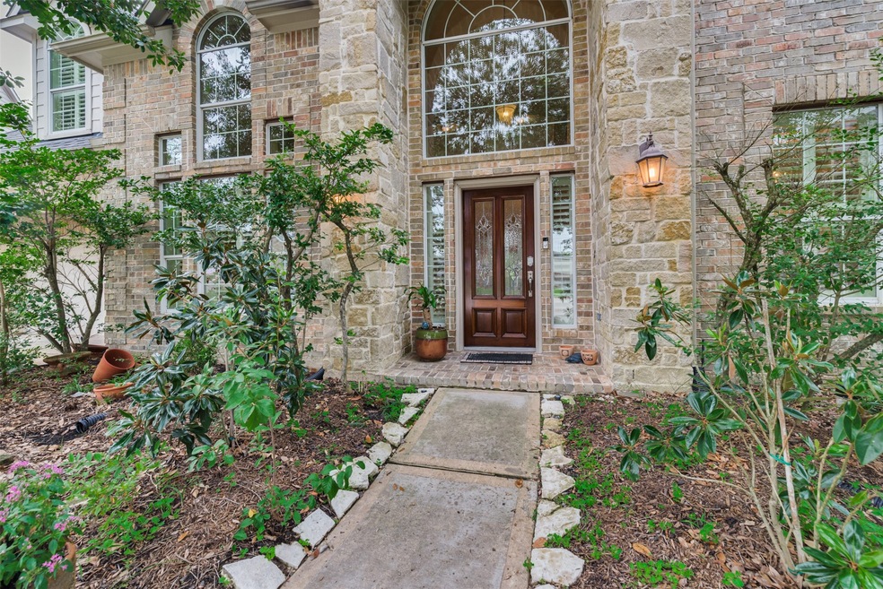 Welcome Home to 13907 Conner Park Dr.  This 4/3.5 features a 4 car garage....YES, a 4 car garage!  The garage is approximately just over 19' wide and 35' long!  You can have your own workshop or park 3 cars and have additional storage!  There's plenty of attic storage as well.