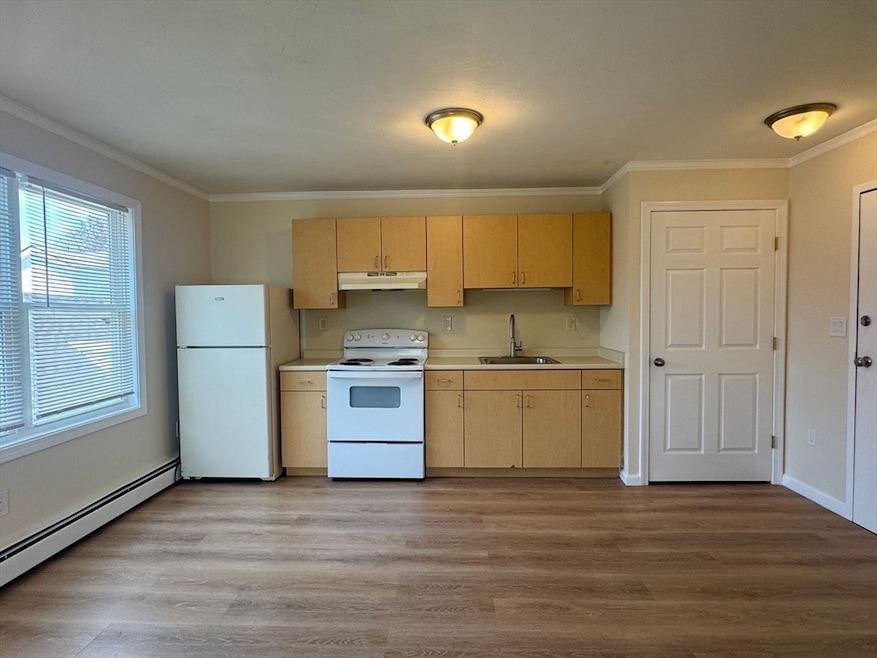 For Rent $1,600/month