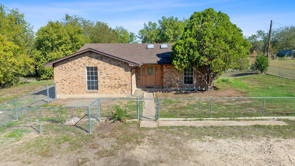 130 Meyers Rd, Buda, TX 78610 - photo 1