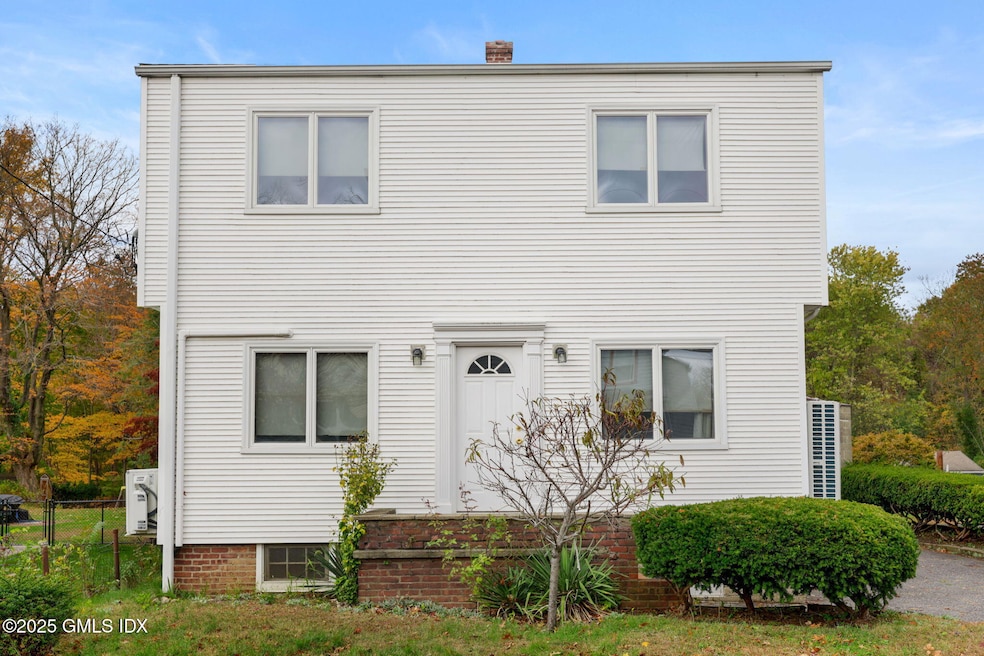 1-web-or-mls-40-moshier-st