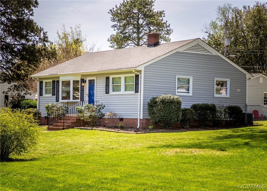 5631 Woodburn Rd, Richmond, VA 23225 - photo 1