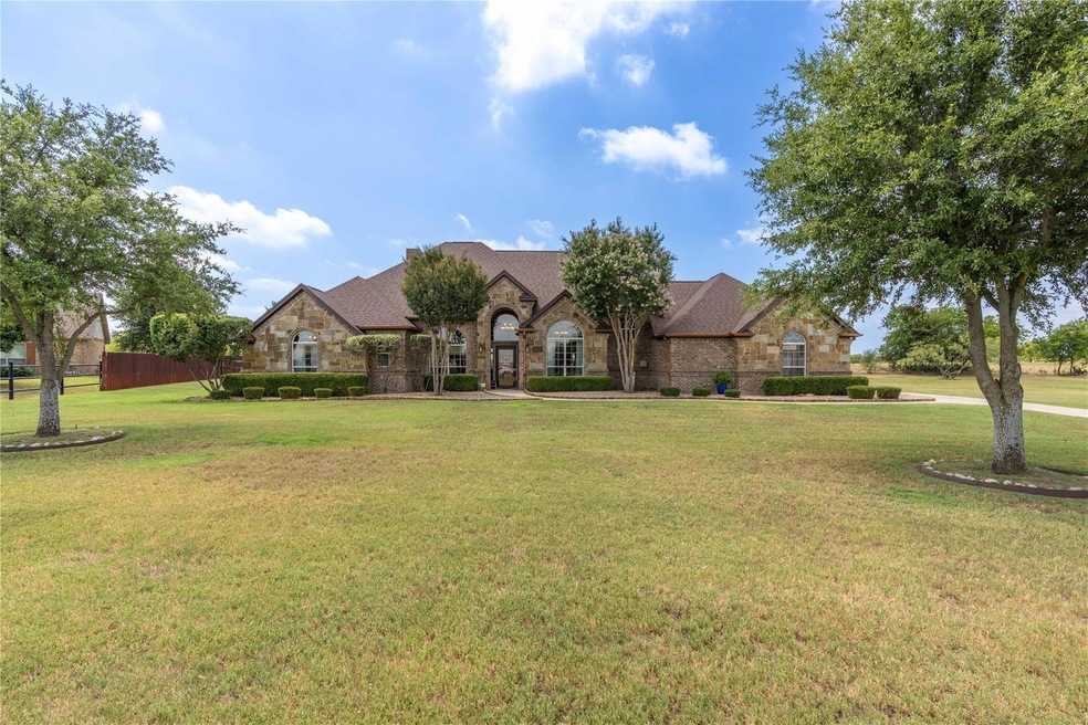 210 Canyon Dr, Decatur, TX 76234 - photo 1