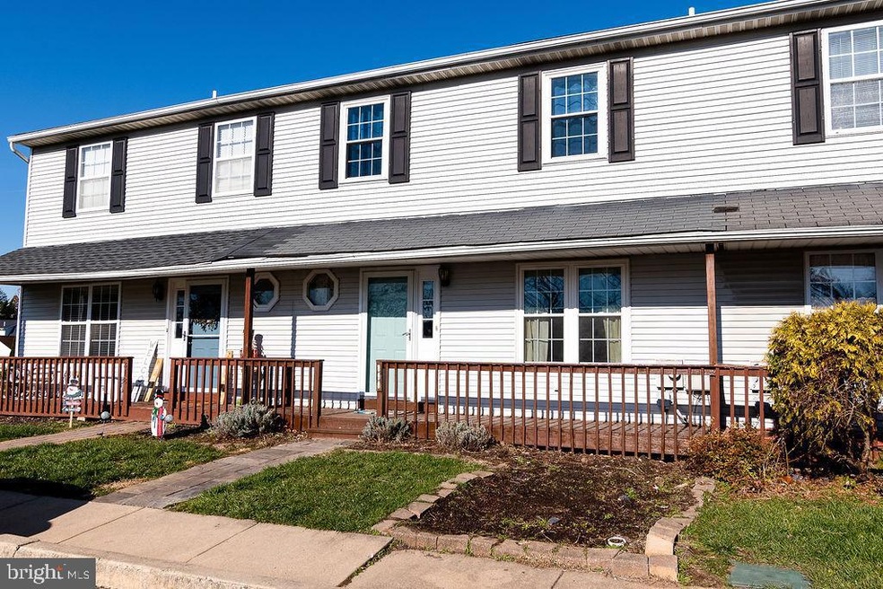 320 Manor Ln unit 11, King of Prussia, PA 19406 - photo 1