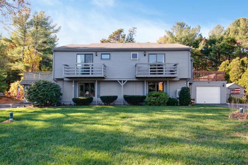10 Holly Cir, Buzzards Bay, MA 02532 - photo 1