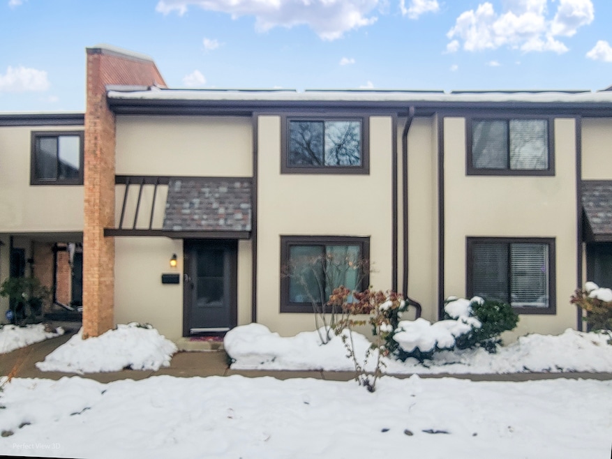 1750 Henley St unit 20, Glenview, IL 60025 - photo 1