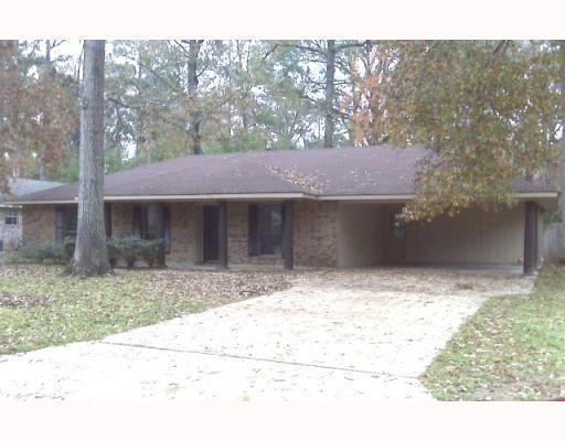 114 Wildwood Dr, Pineville, LA 71360 - photo 1