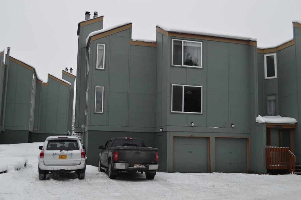 501 Copperbush Ct unit 501, Anchorage, AK 99518 - photo 1