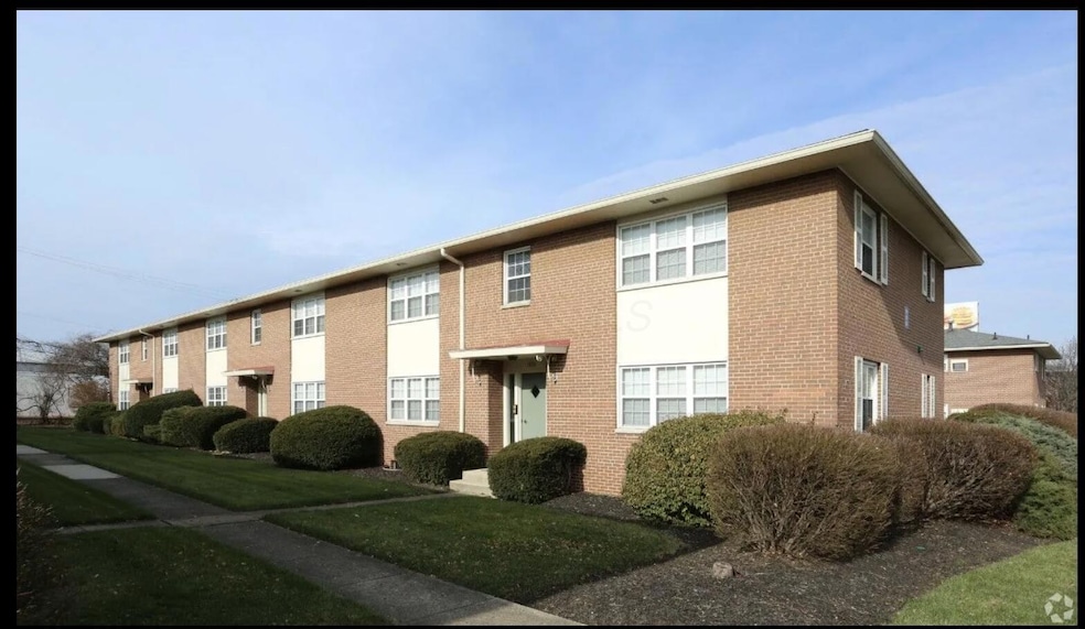 1813 Kenny Rd unit 1809, Columbus, OH 43212 - photo 1