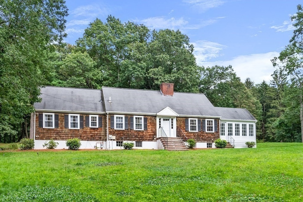 25 Linden Cir, Weston, MA 02493 - photo 1