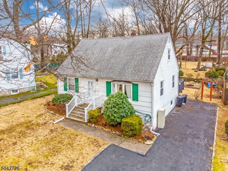 29 Adalist Ave, Butler, NJ 07405 - photo 1