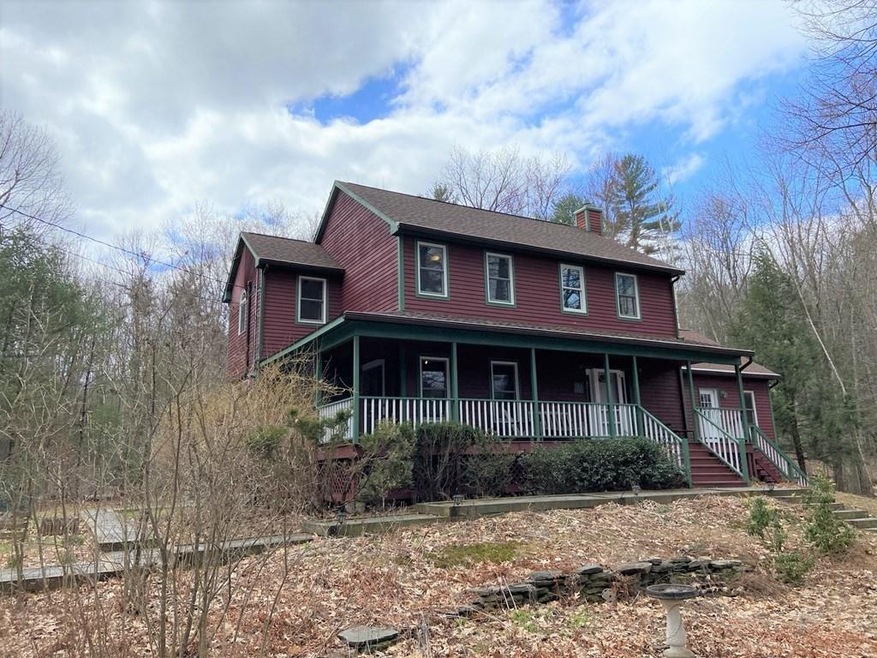 555 Market Hill Rd, Amherst, MA 01002 - photo 1