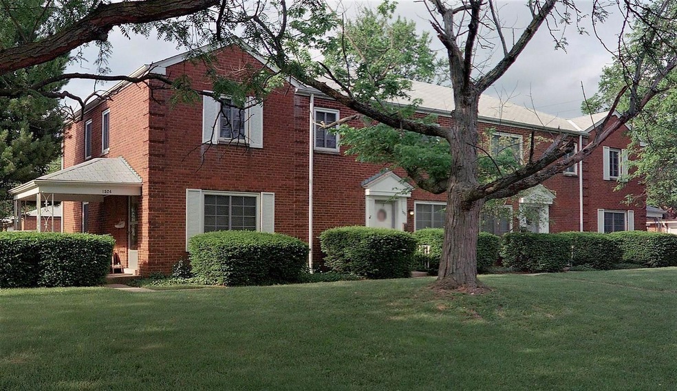 1518 Waltham Rd unit 1524, Upper Arlington, OH 43221 - photo 1