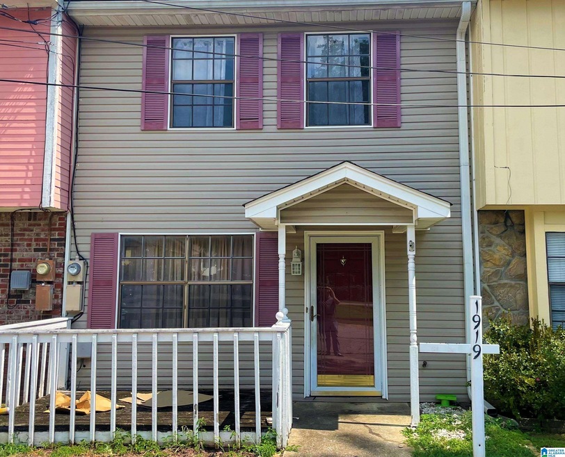1919 Springlake Ct, Birmingham, AL 35215 - photo 1