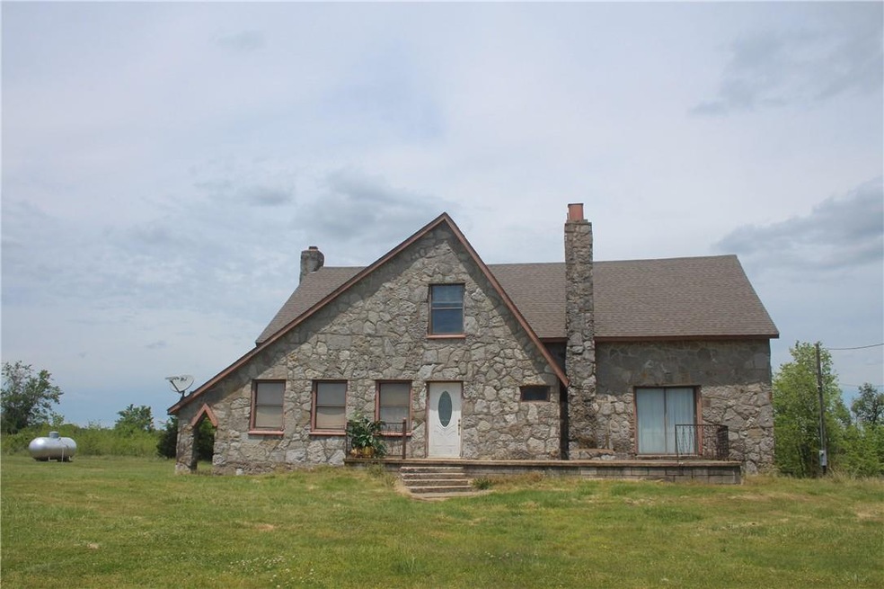 14282 E 530 Rd, Colcord, OK 74338 - photo 1