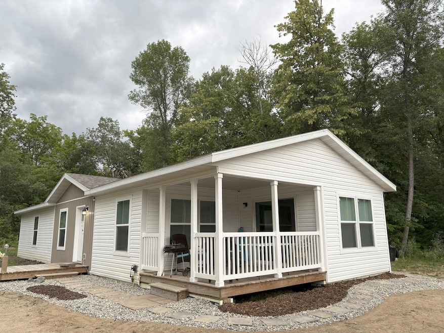 For Sale $424,900 • Co-Listing Agent
