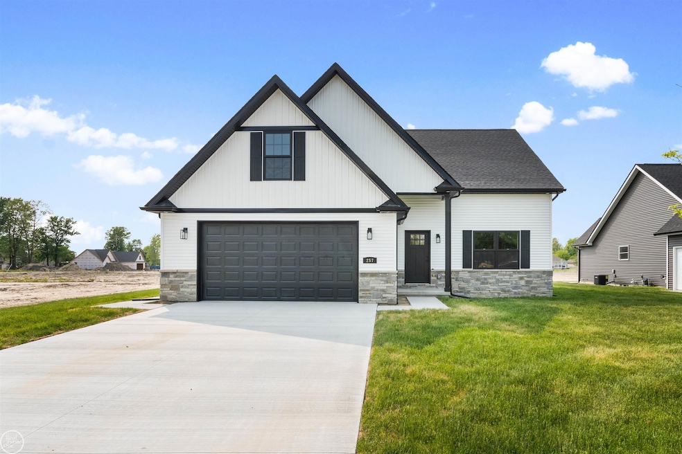 1 S Carney Dr, Saint Clair, MI 48079 MLS 50109176