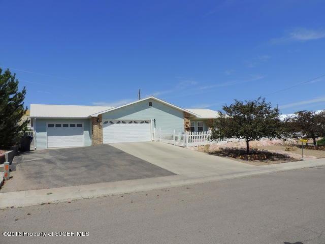 1303 Plum Tree Cir, Bloomfield, NM 87413 - photo 1