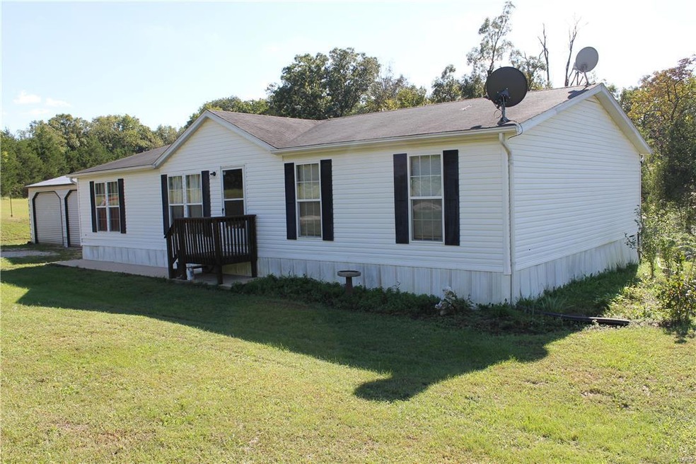 302 Sunshine Ln, Catawissa, MO 63015 - photo 1