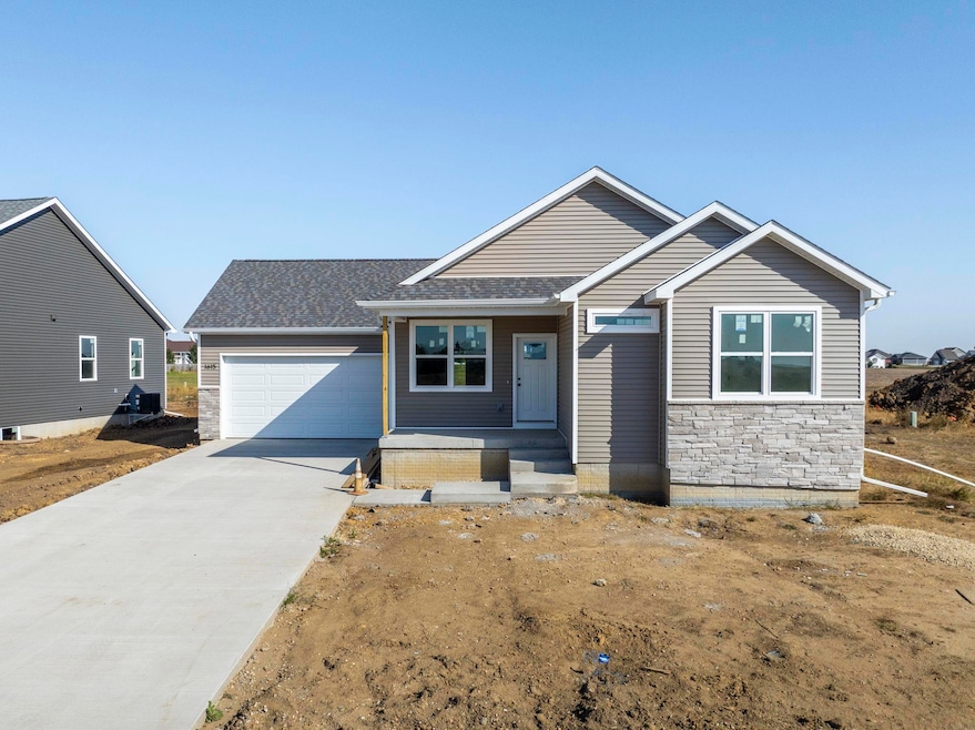 1615 Dalton St, Jesup, IA 50648 - photo 1