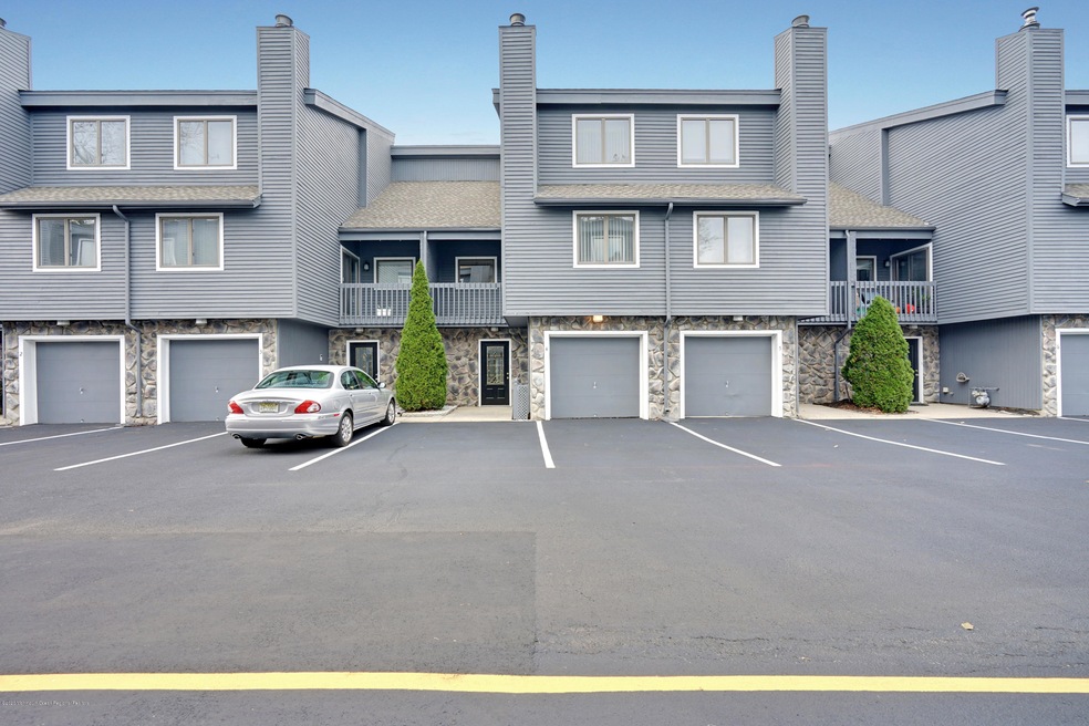 4 Devon Court