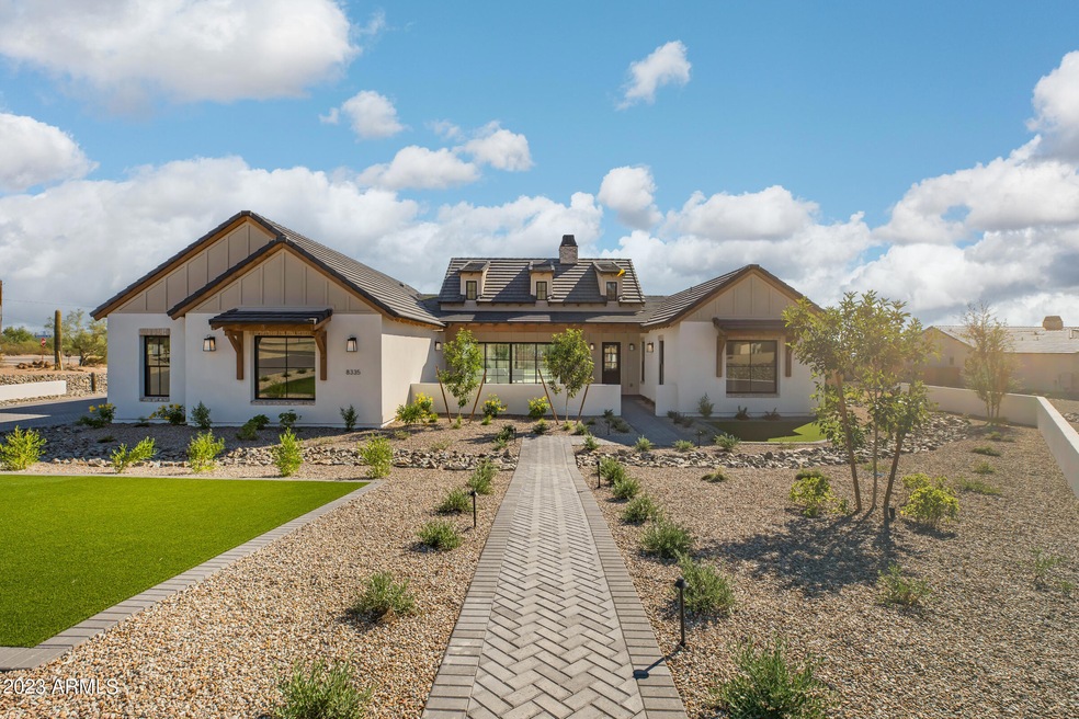 8335 E Regina Cir, Mesa, AZ 85207 - photo 1