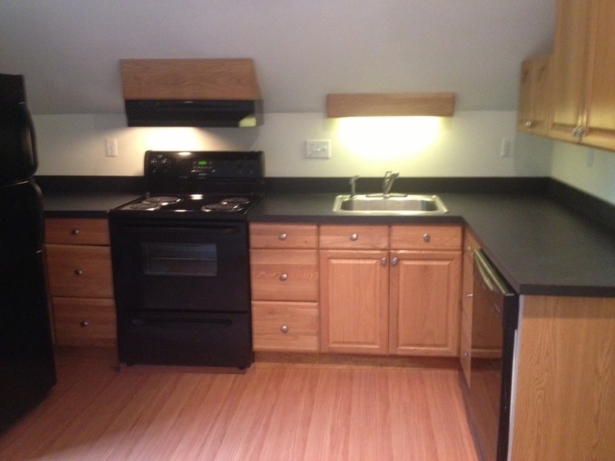 22 Washington St unit 2, Plainville, MA 02762 - photo 1