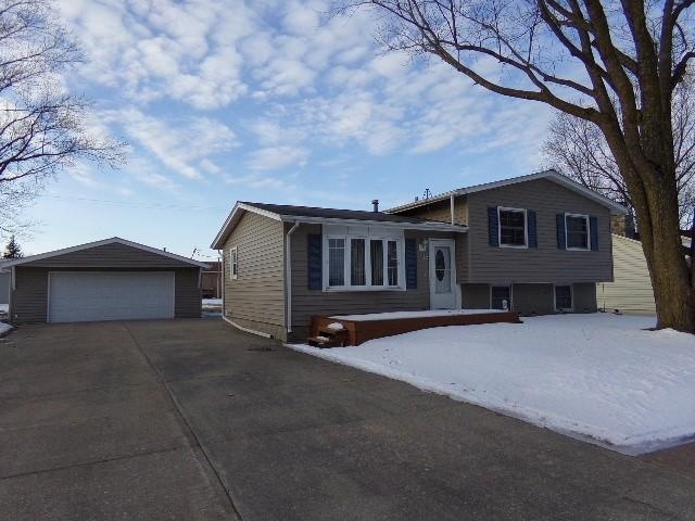 606 W 6th Wilton, IA 52778