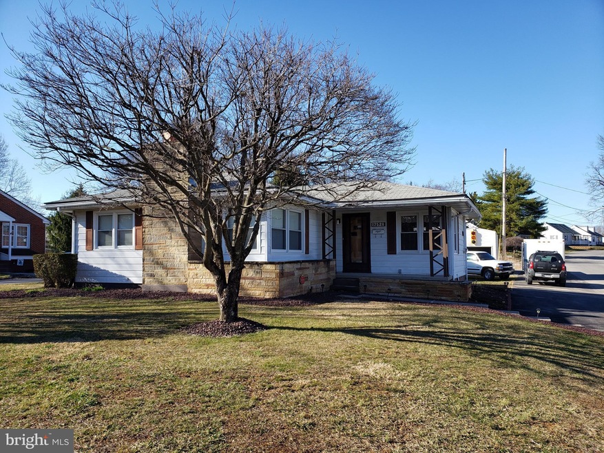 17528 Gay St, Hagerstown, MD 21740 - photo 1
