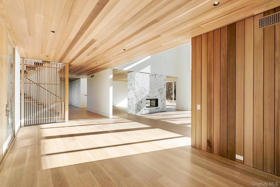 16 Arbor Path, East Hampton, NY 11937 - photo 1