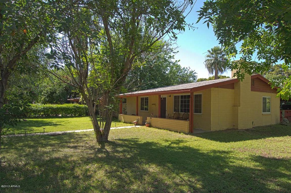 Welcome to 140 E Encanto DR