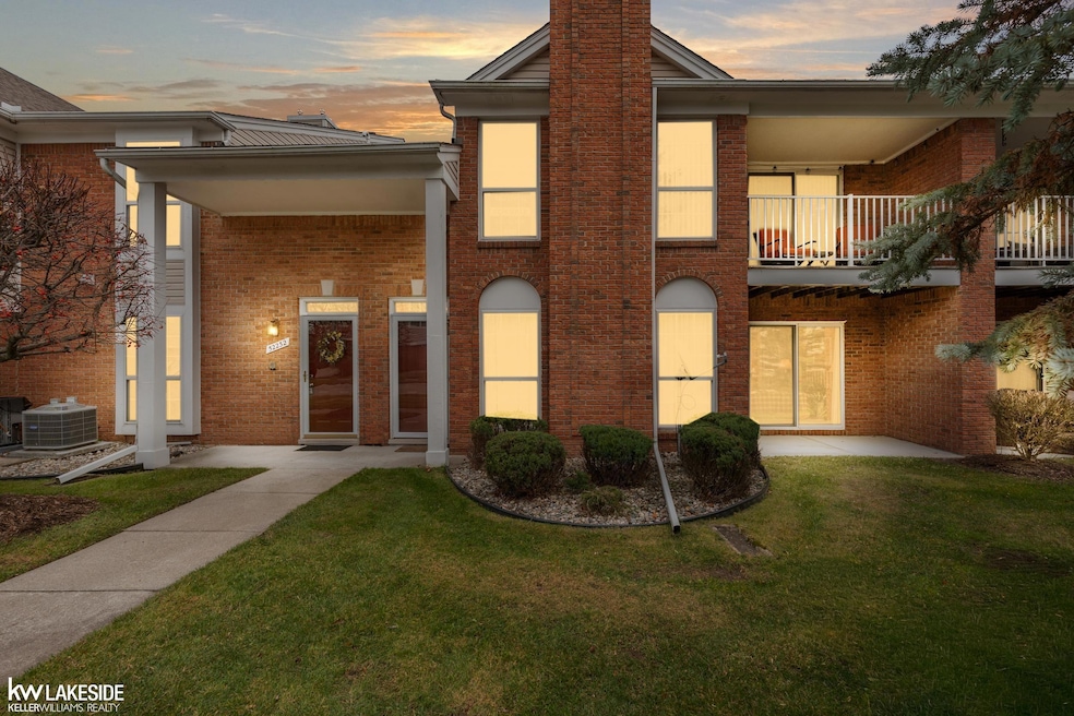 52224 Heatherstone Ave unit 76 / Bldg 7, Macomb, MI 48042 - photo 1