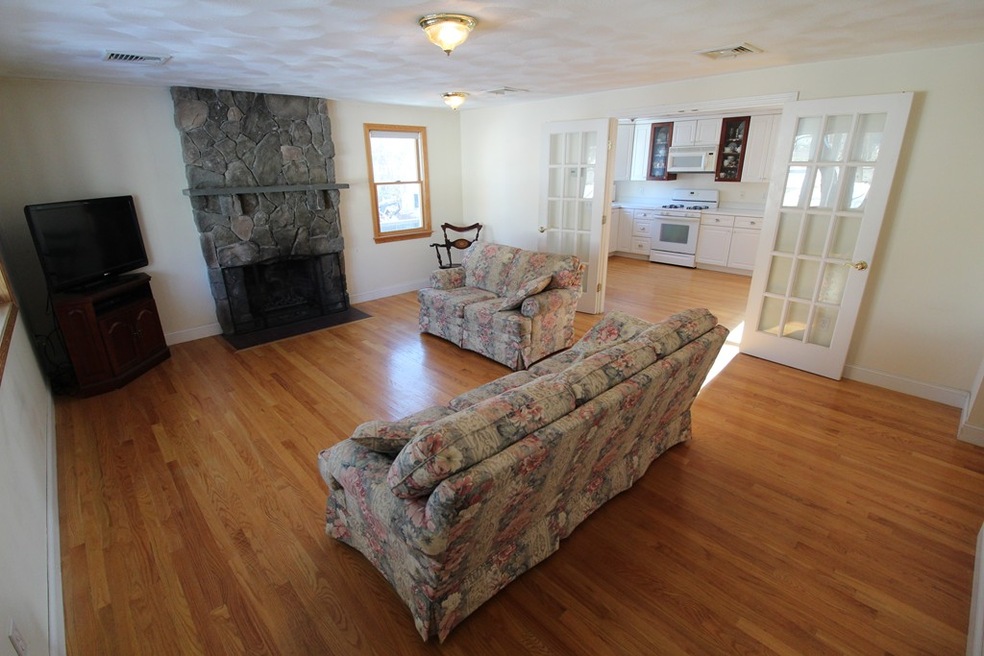 13 Olean Rd, Burlington, MA 01803 - photo 1