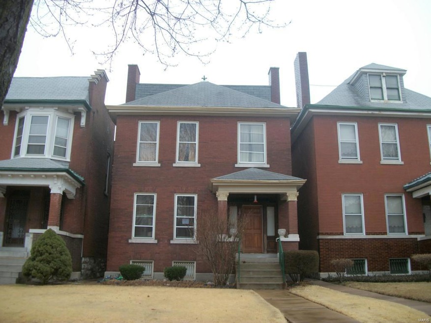 4458 Holly Ave, Saint Louis, MO 63115 - photo 1