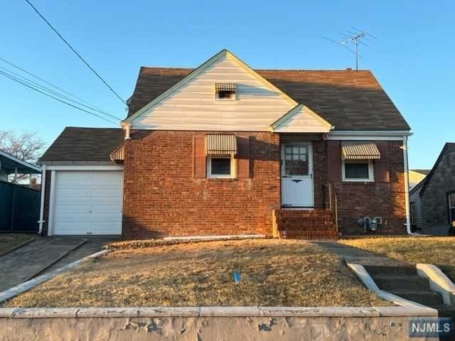 175 Palsa Ave, Elmwood Park, NJ 07407 - photo 1