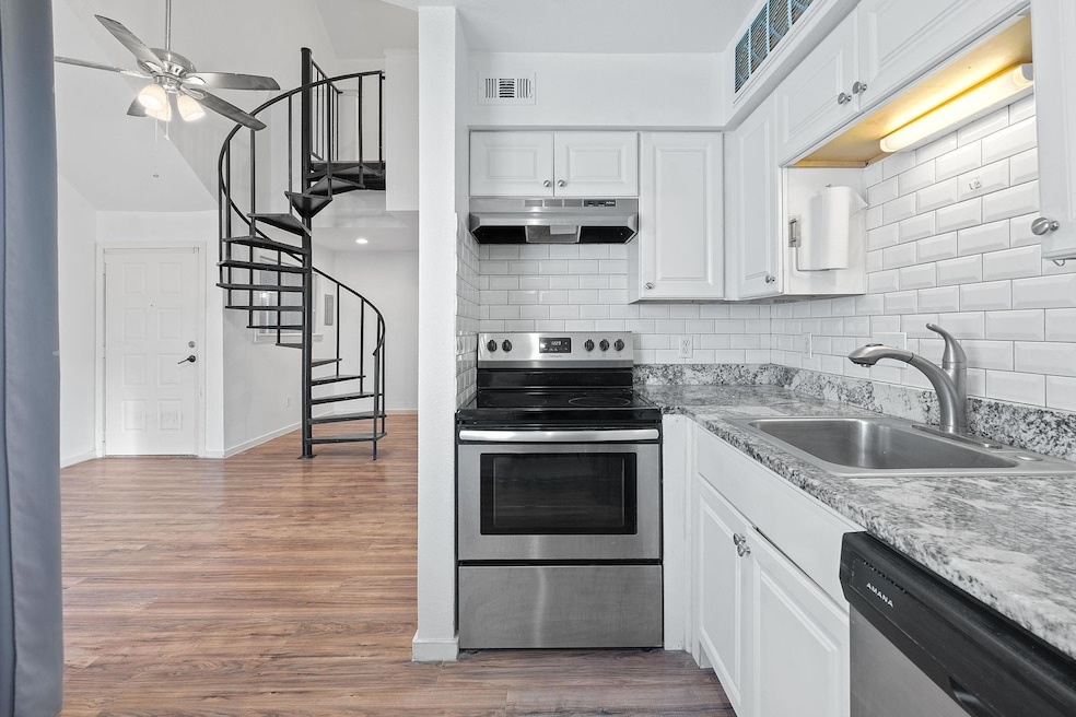 1840 Burton Dr unit 208, Austin, TX 78741 - photo 1