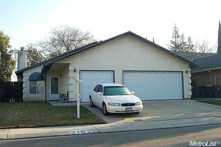 3 bedroom 2 bath 3 car garage