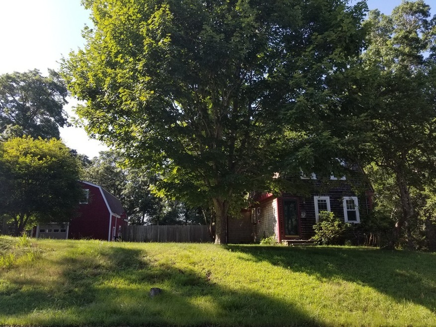 109 Rock Odundee Rd, South Dartmouth, MA 02748 - photo 1