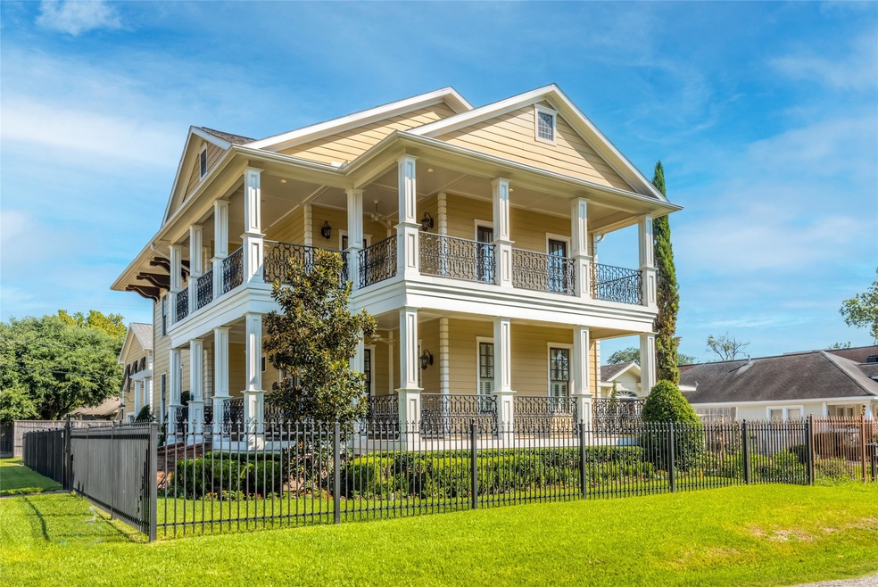 2504 Oxford St, Houston, TX 77008 - photo 1