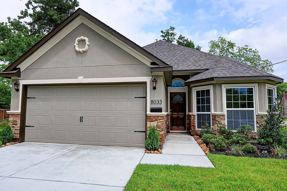 7107 Hoffman St, Houston, TX 77028 - photo 1